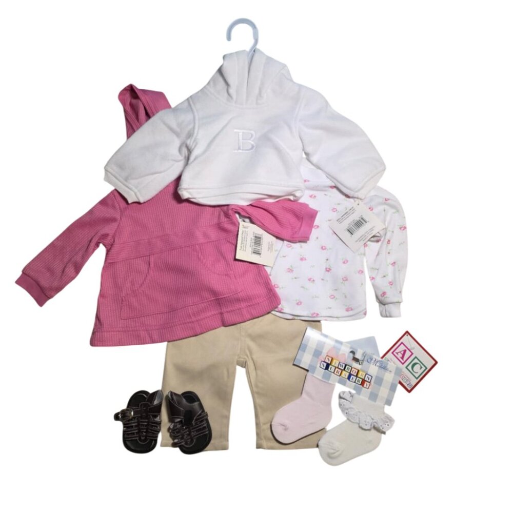 NWT Lee Middleton 7 Piece Doll Outfit (Lot #8)